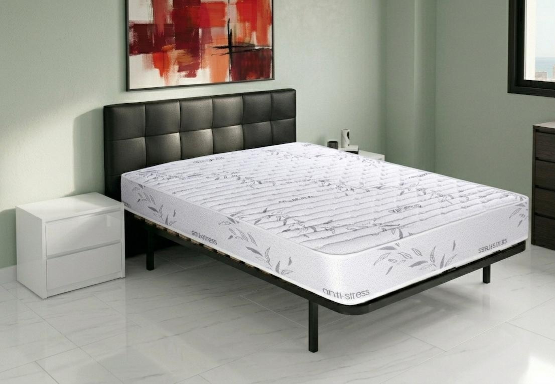 Ambiente dormitorio 2 con oferta colchón Ibiza + somier multilaminas.