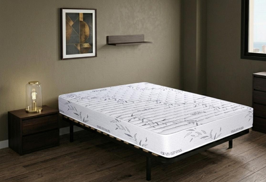 Ambiente dormitorio 3 con colchón Ibiza + somier multilaminas.